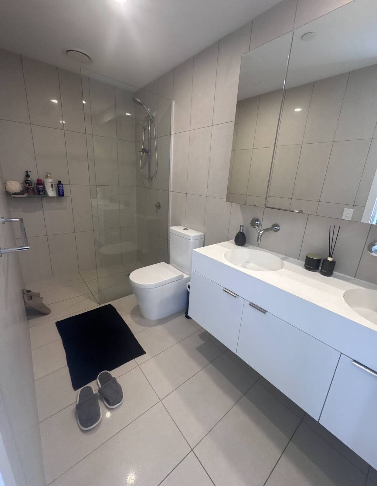 Clean modern bathroom after residential cleaning in Geelong